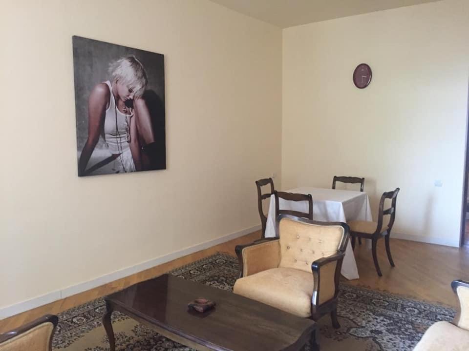 Holiday Home Jerevan Buitenkant foto