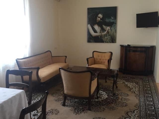 Holiday Home Jerevan Buitenkant foto